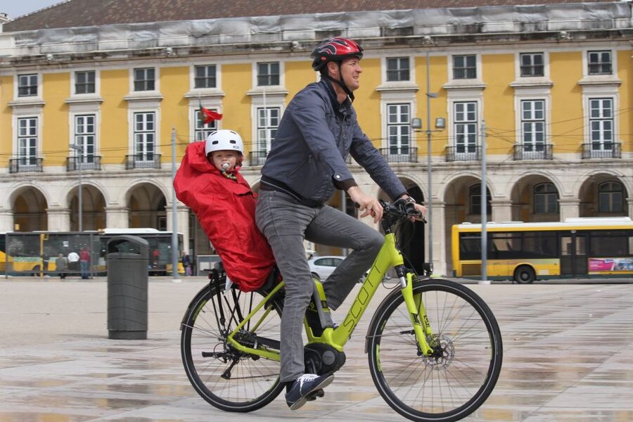 Lisbon: 3-Hour Tour by E-Bike - Guides who bring more than directions