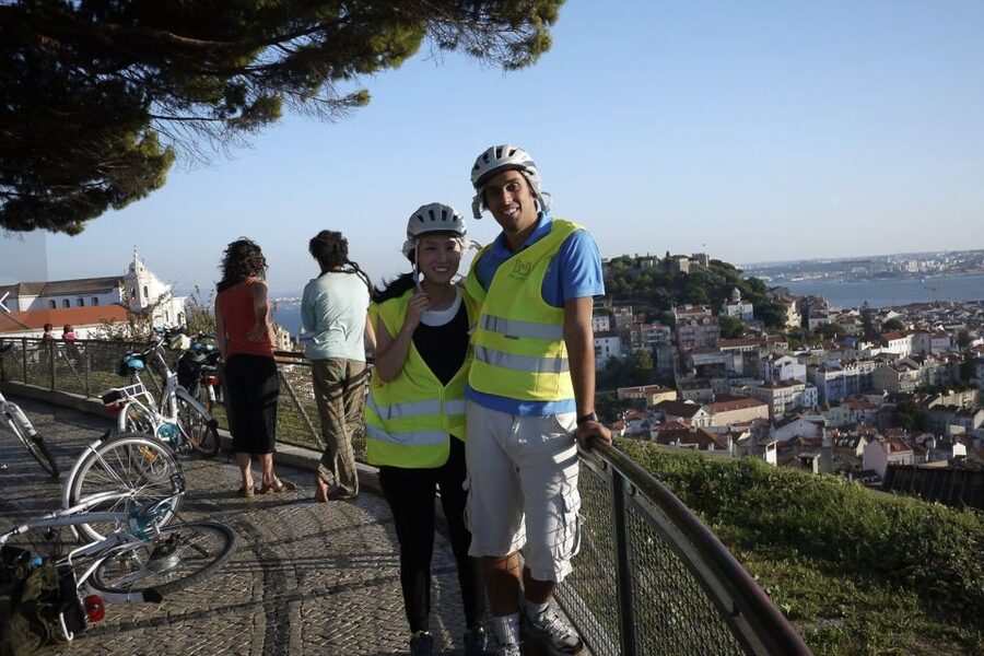 Lisbon: 7 Hills Half-Day Electric Bike Tour - Starting in Alfama and heading uphill