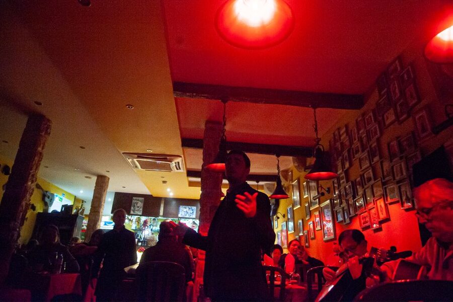 Lisbon: Alfama Tour and Live Fado with Traditional Dinner - Alfama streets, steps, and viewpoints