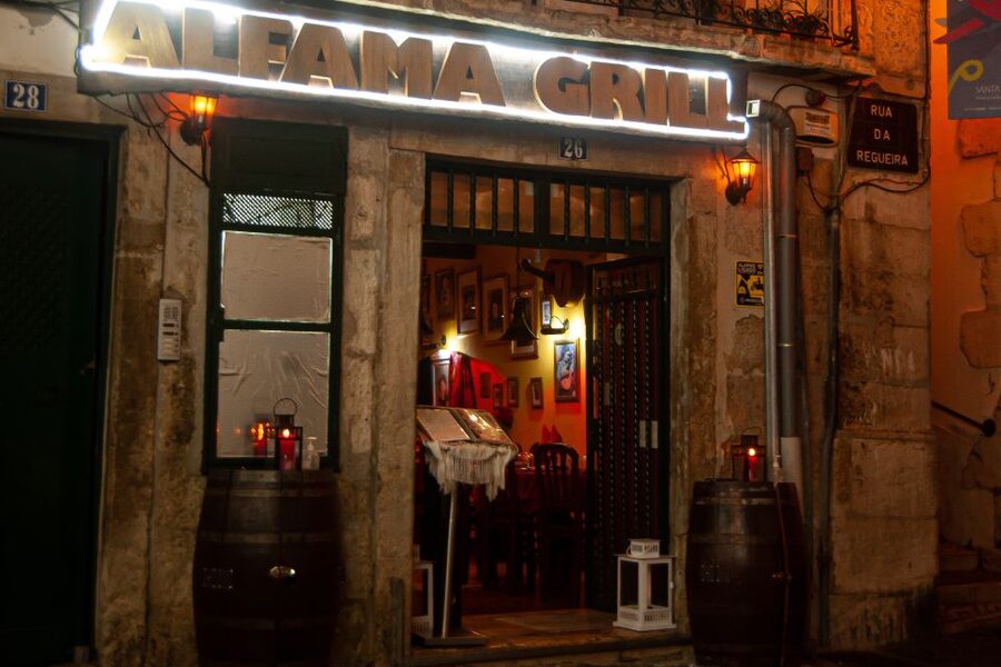 Lisbon: Alfama Tour and Live Fado with Traditional Dinner - Getting back after the Fado show