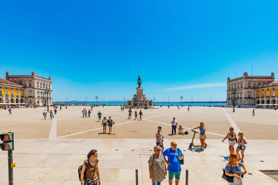 Lisbon: Amphibious Sightseeing Tour - Why a bus that becomes a boat works in Lisbon
