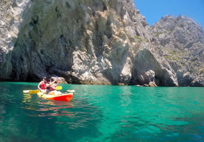 Lisbon: Arrabida Park Kayak Tour with Beach Picnic - Two hours along Arrábida’s limestone coast