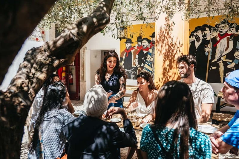 Lisbon: Baixa District Food Tour with Dinner and Drinks - The three Portuguese dishes to expect