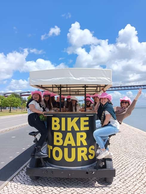 Lisbon: Beer Bike Tour with Sangria and Beer - The bridge photo stop and waterfront break