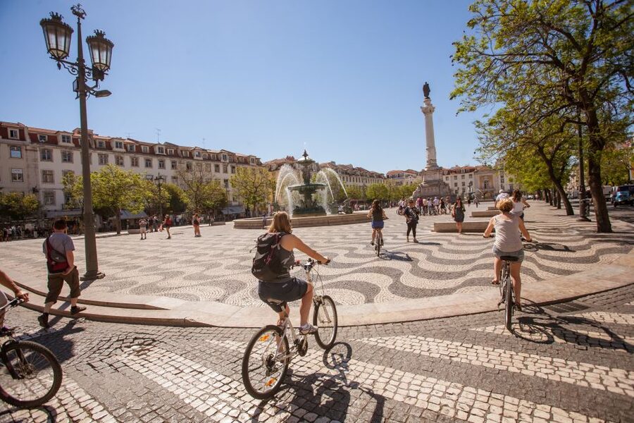 Lisbon Bike Tour: Downhill Downtown Lisbon to Belém - Commerce Square and the move to the river