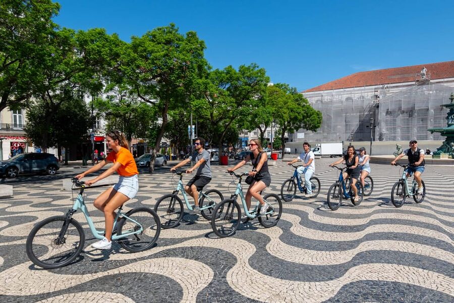 Lisbon Bike Tour: Langs de rivier van Belém naar Lissabon - What the $46 price gives you
