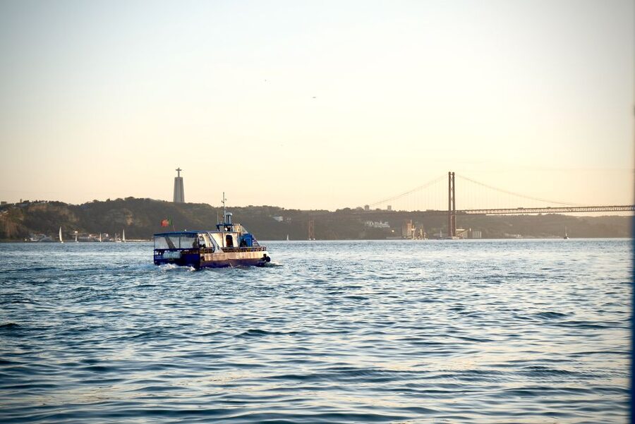 Lisbon: Boat Cruise with Live Fado Performance and a Drink - Booking details worth knowing