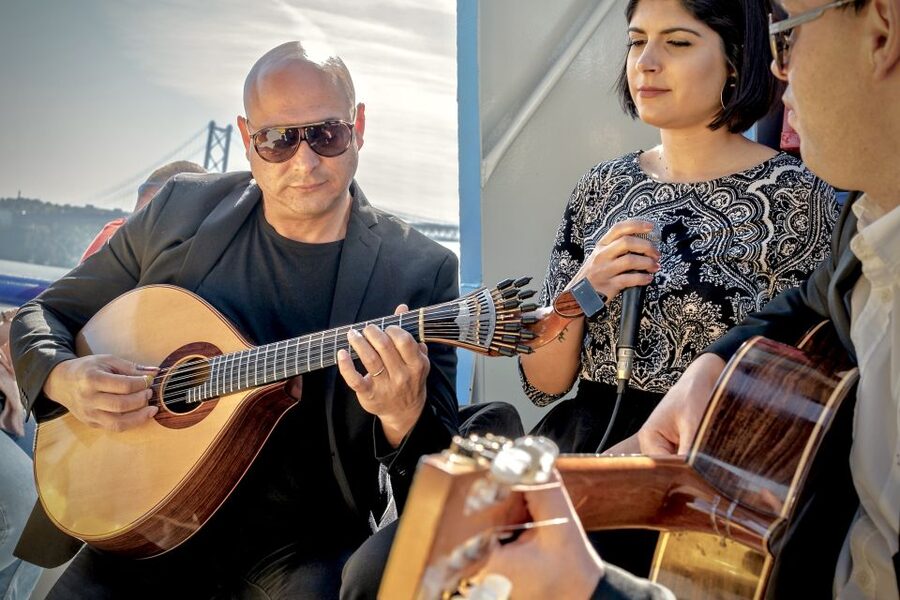 Lisbon: Boat Cruise with Live Fado Performance and a Drink - Why pairing Fado with the Tagus works