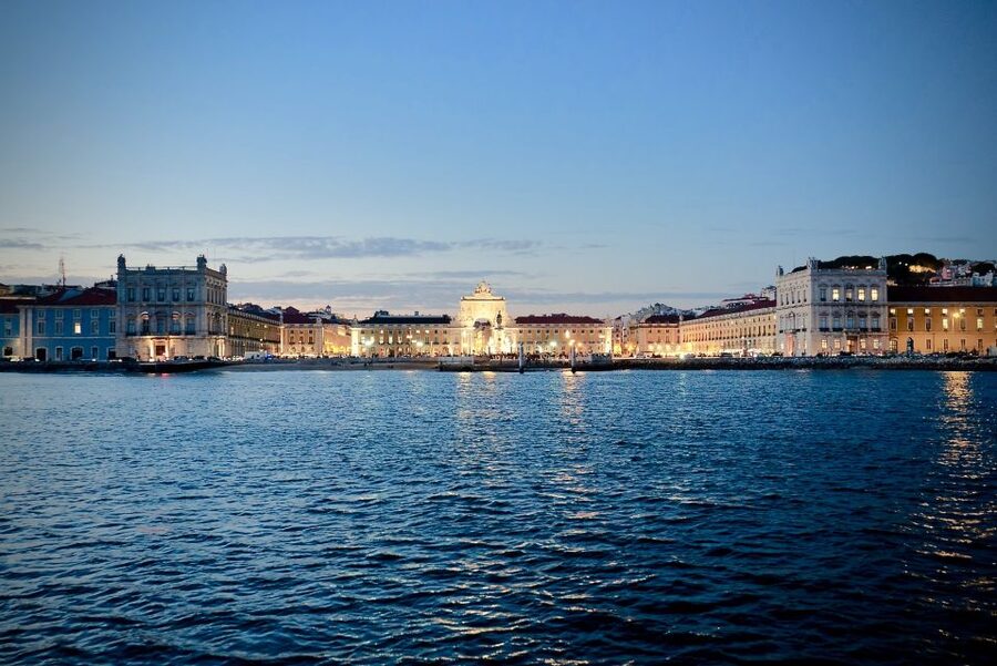 Lisbon: Boat Cruise with Live Fado Performance and a Drink - Is $43 a fair price?