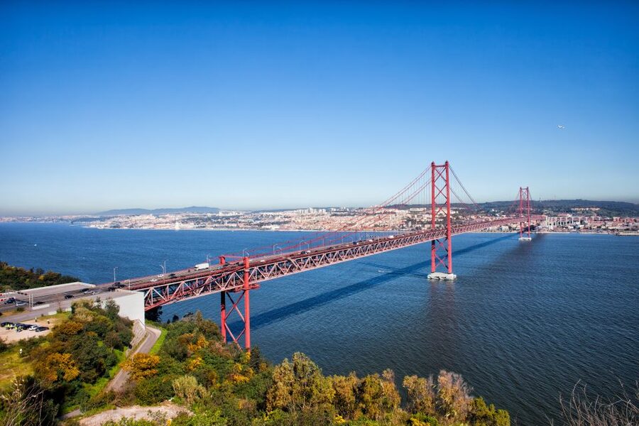 Lisbon: Boat Tour Ticket and Hop-on Hop-off 48-Hour Bus. - Yellow Boat: Lisbon from the Tagus