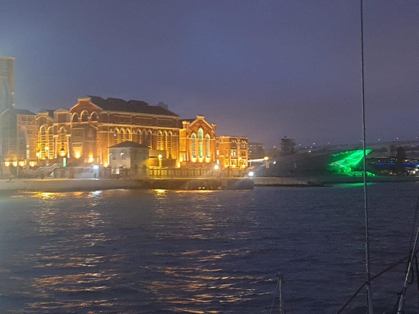 Lisbon: Champagne Sailing Tours - Christ the King and the Open Tagus