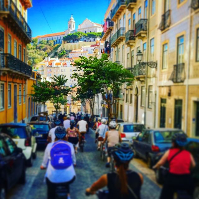 Lisbon: City Highlights and Viewpoints E-Bike Tour - Avenida Almirante Reis and the residential side of Lisbon