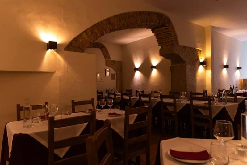 Lisbon: Dinner with Fado Show with the Rising Stars of Fado - Who will enjoy this fado dinner most?