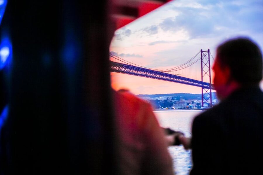 Lisbon: Disco Night Cruise with DJ and Open Bar - What the two-hour route shows you
