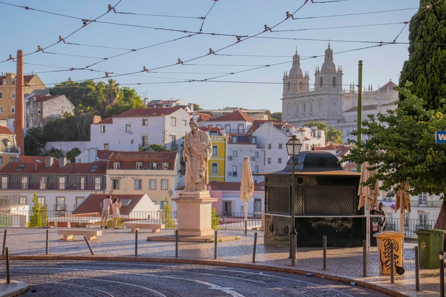 Lisbon: Early Morning TukTuk Tour - hotel/cruise ship pickup - Mouraria, São Vicente, and the city’s older character