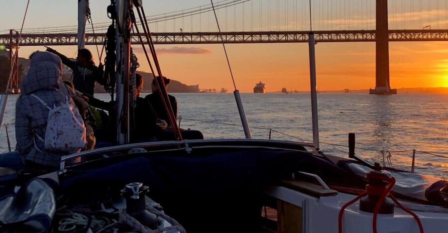 Lisbon: Enjoy a Sunset or Night Tagus River Sailboat Cruise - The bridge, Christ the King, and the south bank
