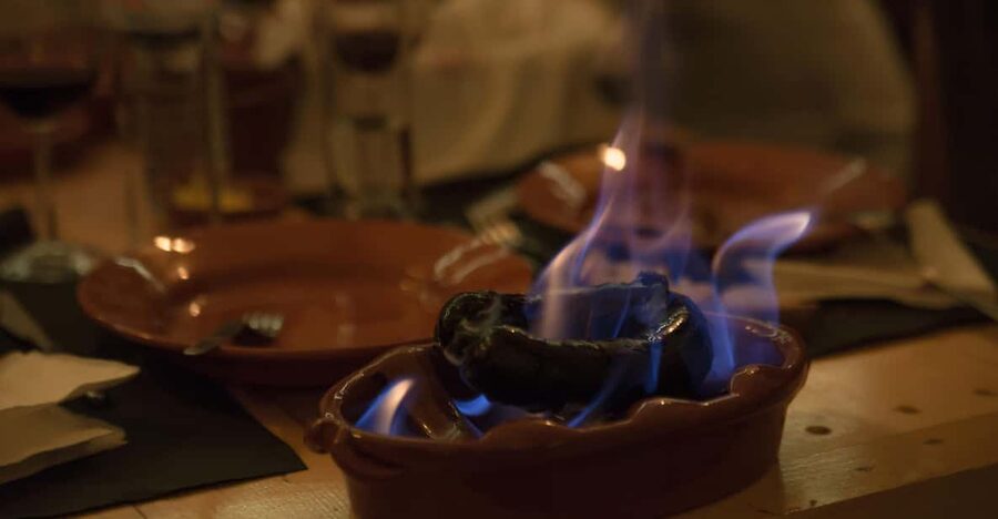 Lisbon: Fado Night with Dinner with Live Performance - How the three-hour evening unfolds