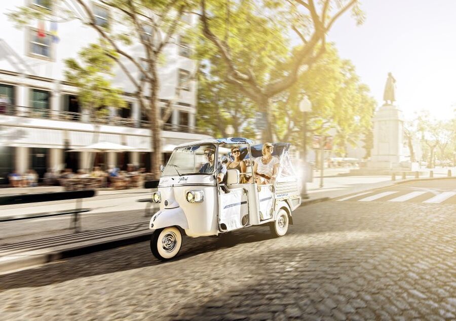 Lisbon: From East to West Private Tour in a Tuk Tuk - Should you add the extra hour for Belém?