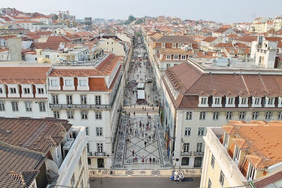 Lisbon: Full-Day Private Walking Sightseeing Tour - Alfama, Lisbon’s oldest neighborhood