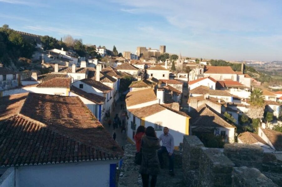 Lisbon: Full Day Tour to Fátima, Batalha, Nazaré and Óbidos - Batalha Monastery and Portugal’s fight for independence