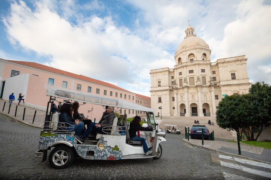 Lisbon: Half-Day Private Guided Tuk-Tuk Tour - The guides are a major part of the experience