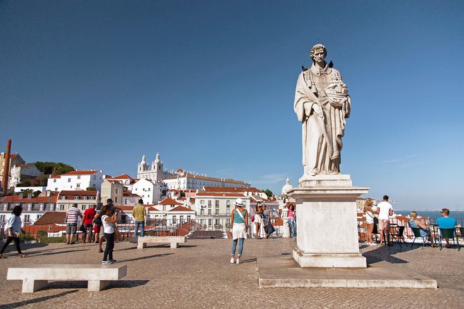 Lisbon Highlights - Private Tour with Van and Local Guide - Why a private van works so well in Lisbon
