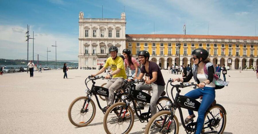 Lisbon: Hills, Alfama, and Mouraria Tour by Electric Bike - Why an e-bike is the smart way to see Lisbon