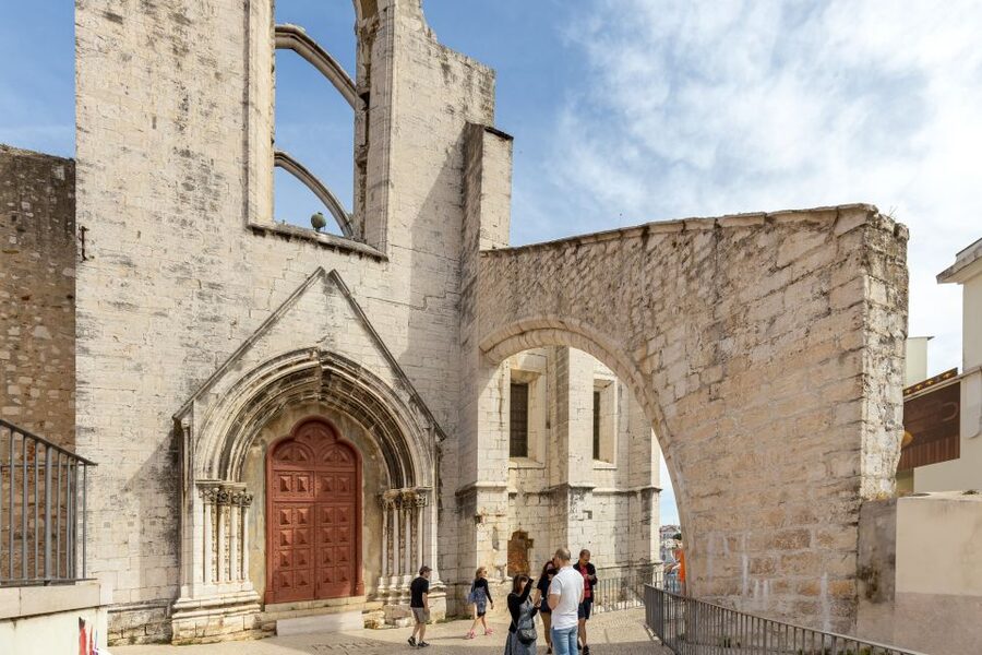 Lisbon: History, Stories and Lifestyle Walking Tour - Portas do Sol, São Vicente, and the Alfama view