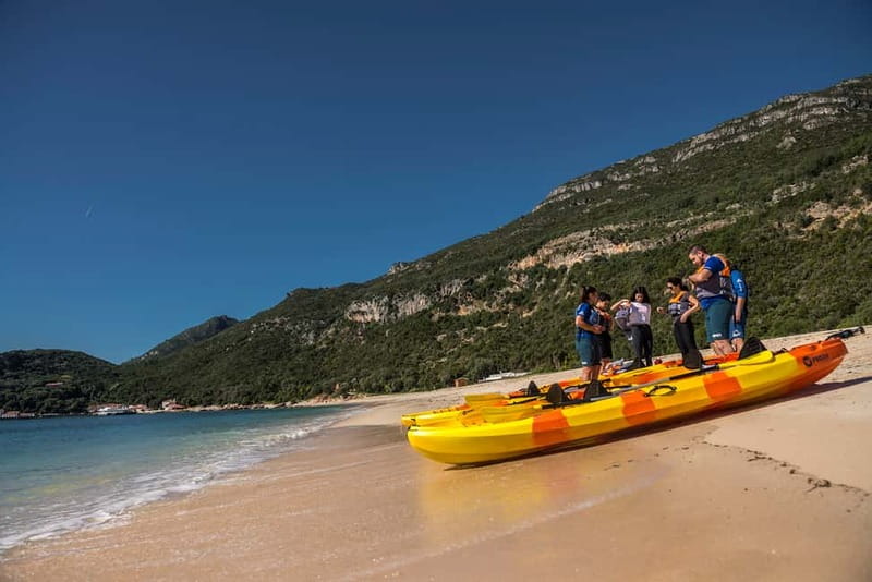 Lisbon: Kayak Tour Arrábida Natural Park, Setubal, Sesimbra - Paddling through Arrábida’s protected bay