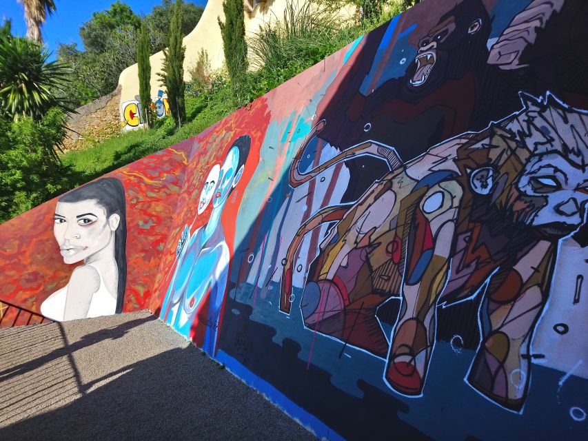 Lisbon: Kickstart Street Art Walking Tour - What the guide adds to the experience
