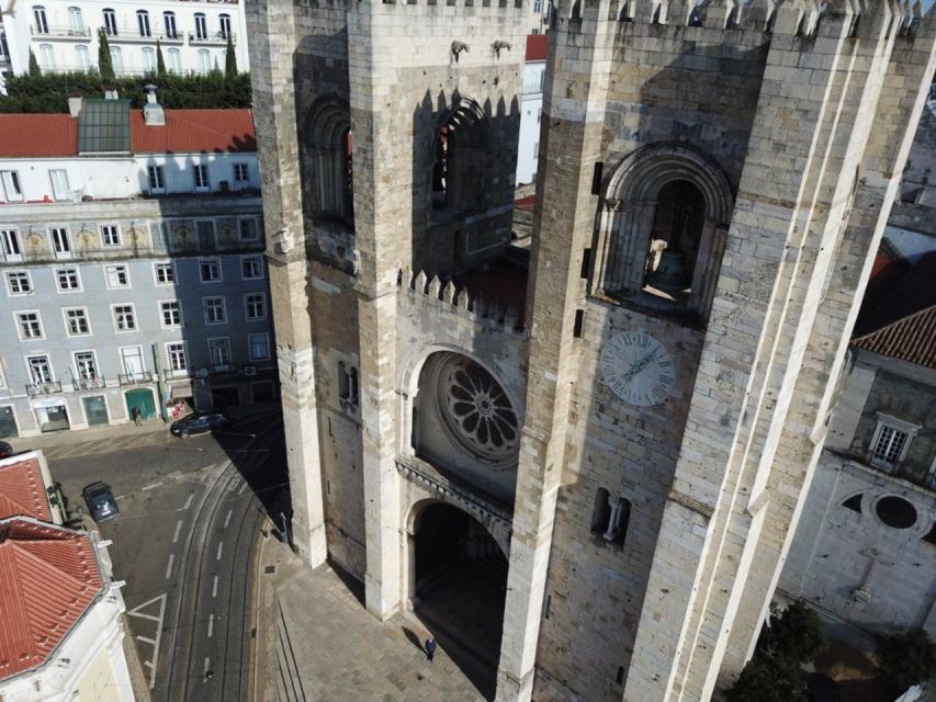 Lisbon: Lisbon Cathedral Entry Ticket - The Treasury: more than a room of old church objects