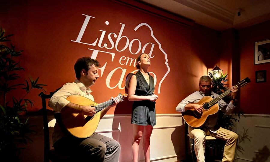 Lisbon: Live Fado Show with Port Wine in Historic Center - Key points to know before you go