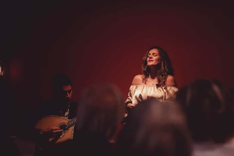 Lisbon: Live Fado Show with Port Wine in Historic Center - A compact Fado night in Baixa Pombalina