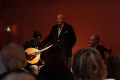 Live Fado Show with Port Wine in Historic Center