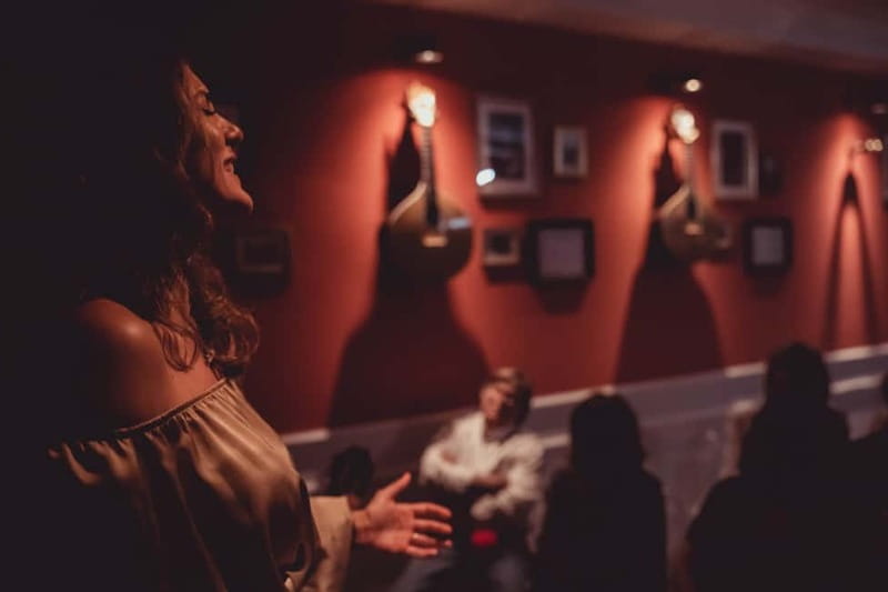 Lisbon: Live Fado Show with Port Wine in Historic Center - Why the Portuguese guitar deserves your attention