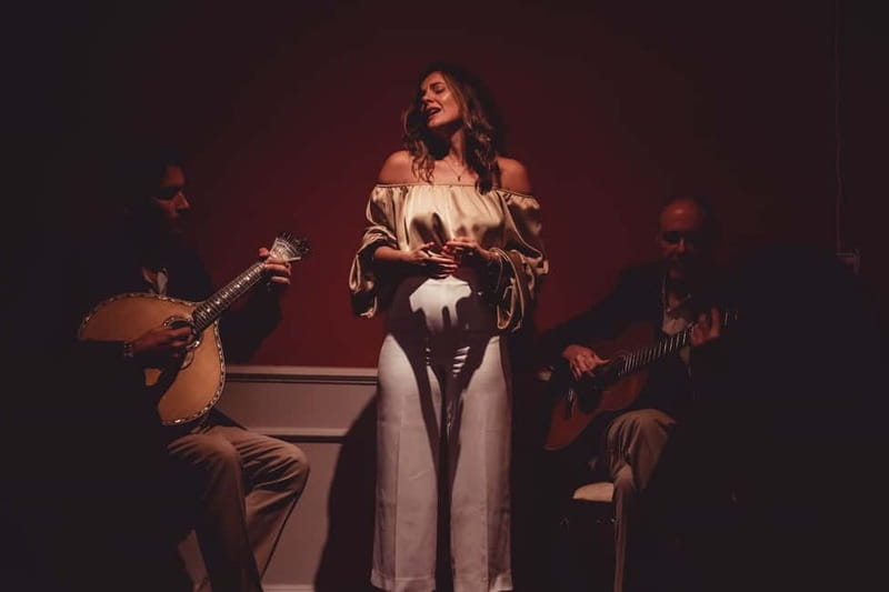 Lisbon: Live Fado Show with Port Wine in Historic Center - Practical details that affect your visit