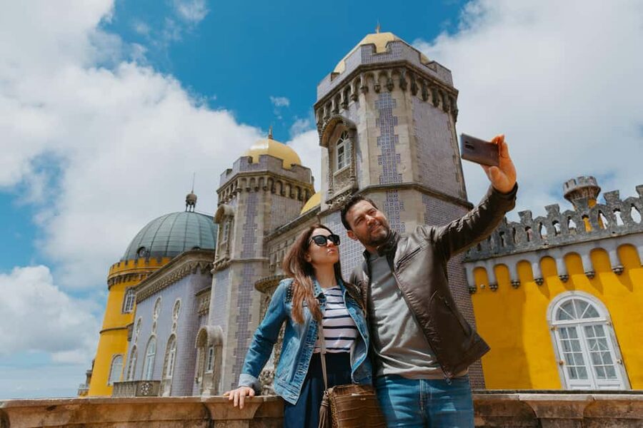 Lisbon: MiniBus Sintra, Pena, Regaleira, Cap Roca Tour - Lunch and free time in Sintra