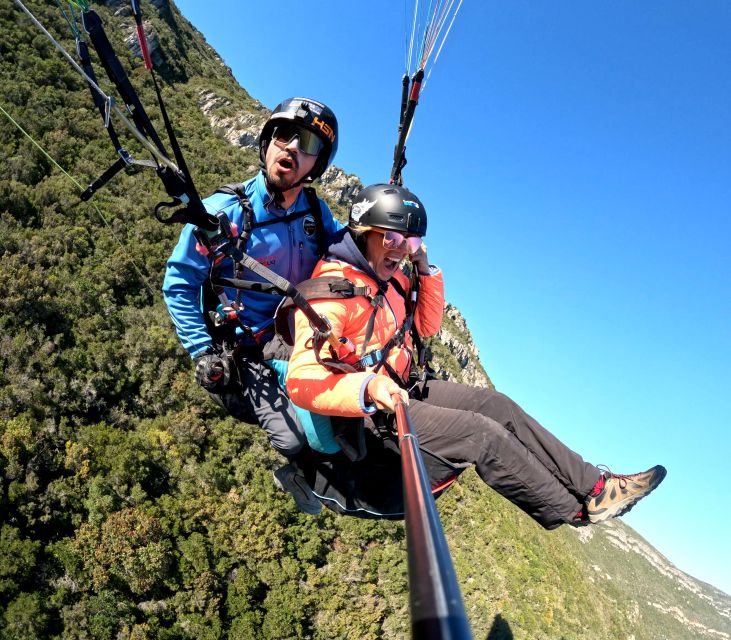 Lisbon: Paragliding Tandem Flight - The pilots and the feeling of trust