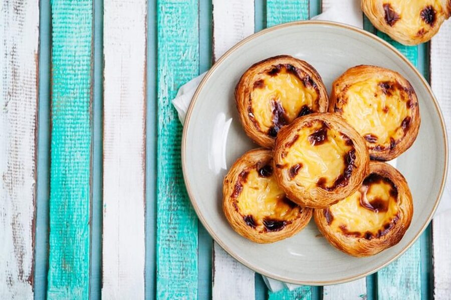 Lisbon: Pasteis de Nata Baking Class - Finding the kitchen behind the green gate