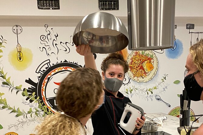 Lisbon Portuguese Cooking Class with 3-Course Dinner - How much personal instruction will you get?