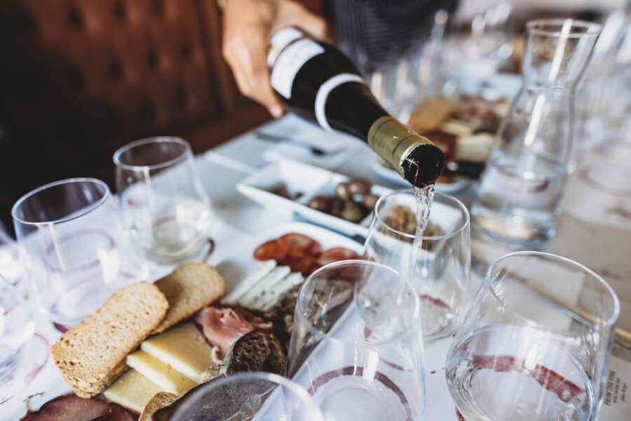 Lisbon: Portuguese Wine and Cheese Tasting with Lunch - The food is part of the experience