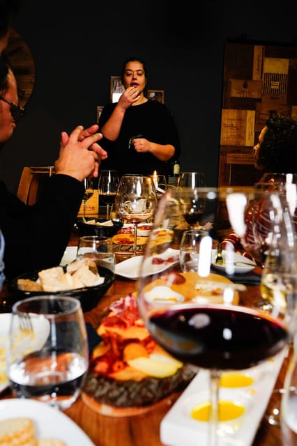 Lisbon: Premium Wine and Tapas Tasting Session - Lisbon’s wine regions in one sitting