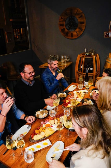 Lisbon: Premium Wine and Tapas Tasting Session - A comfortable tasting at Lisbon Winery
