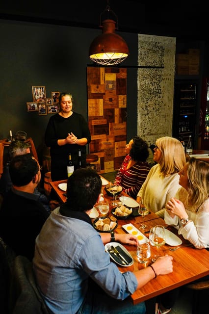 Lisbon: Premium Wine and Tapas Tasting Session - What makes the sommelier matter