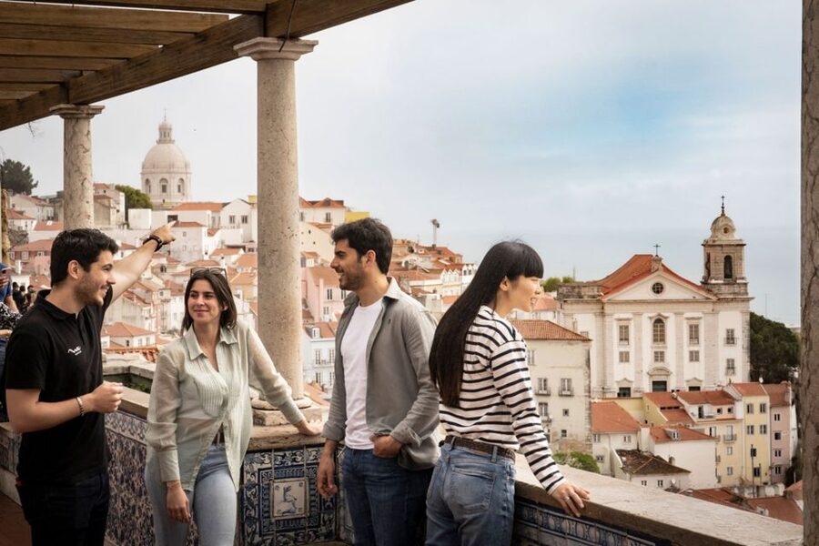 Lisbon: Private Boat Trip, Guided Walking Tour, Bike & Tram - Should you book it?
