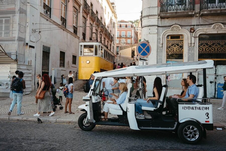 Lisbon: Private Christmas Lights Tour by Eco Tuk Tuk - Why the electric tuk tuk matters