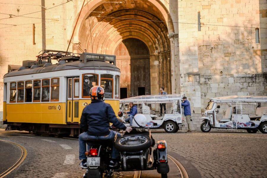 Lisbon: Private City Tour by Eco Tuk Tuk - Praça do Comércio and the Tagus finish