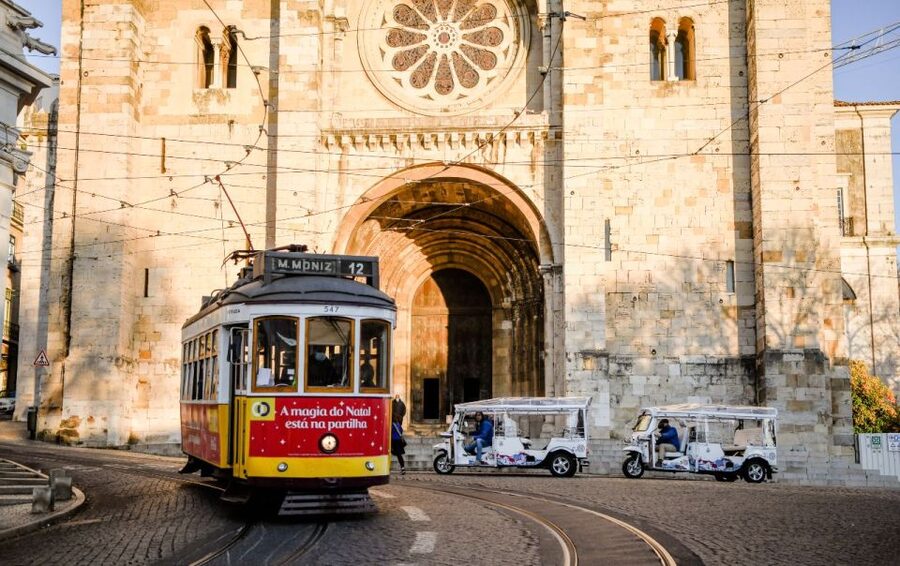 Lisbon: Private Historic Tour by Eco Tuk Tuk - Practical details that can affect your day