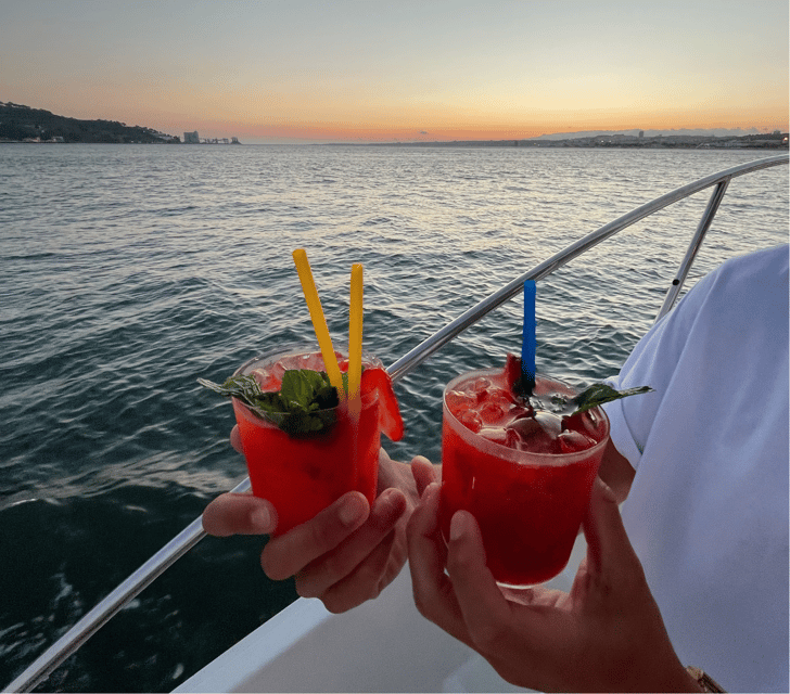 Lisbon: Private Luxury Catamaran Tour with Welcome Drink - Should you book the Lisbon private catamaran?