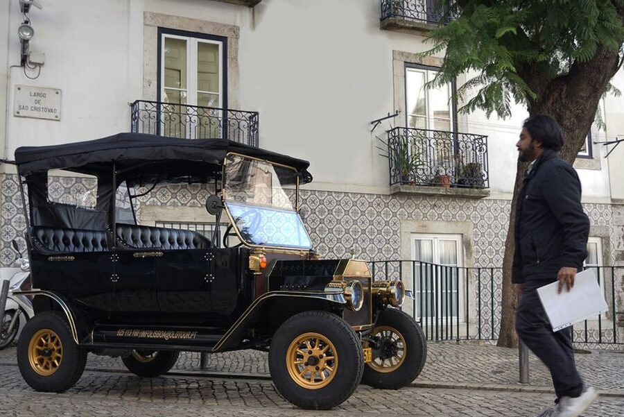 Lisbon: Private Sightseeing Tour in a Vintage Tuk Tuk - Alfama and Mouraria: Lisbon’s oldest streets